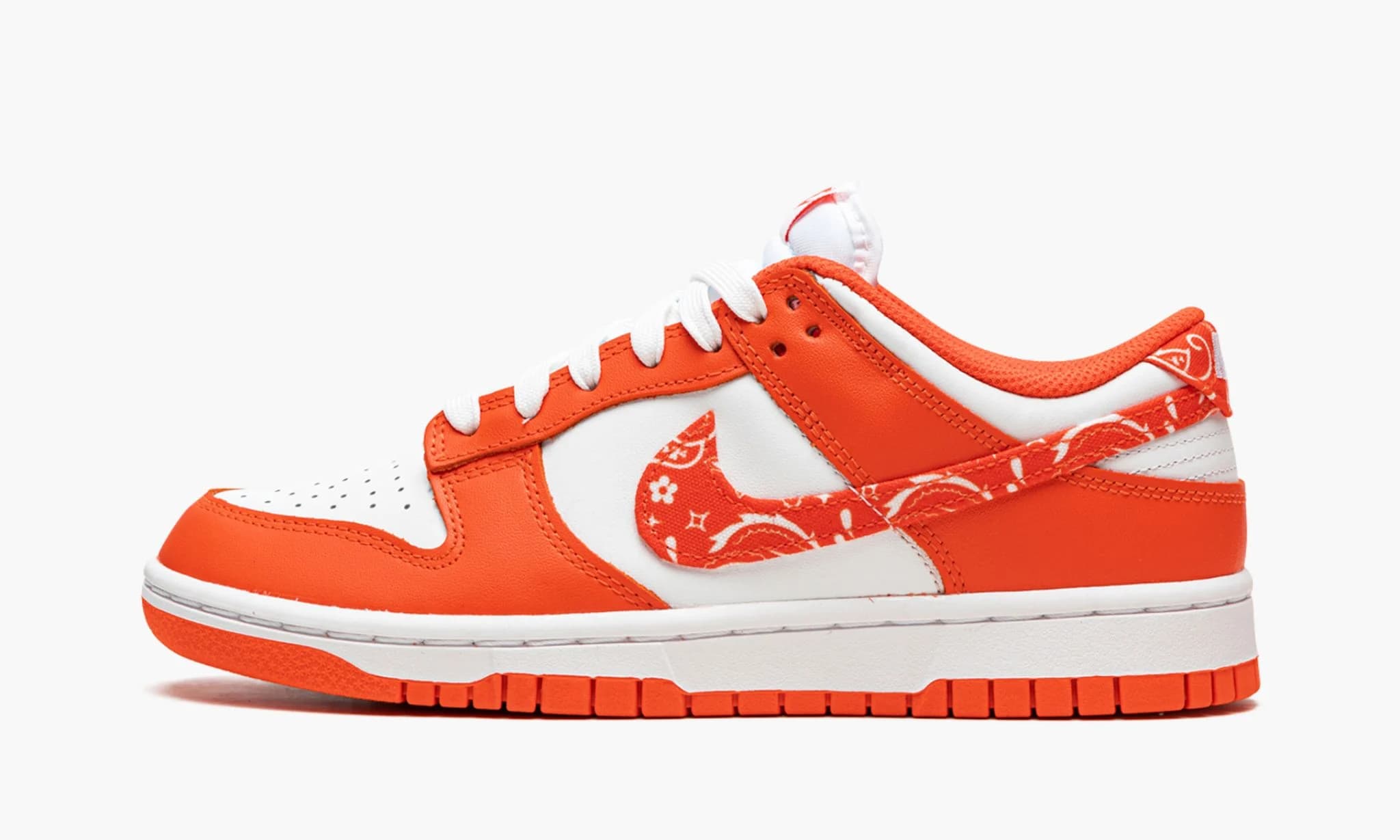 NIKE DUNK LOW ESS "Orange Paisley" (W)